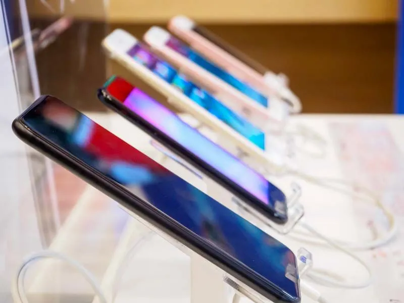 O2 mobile handsets retail