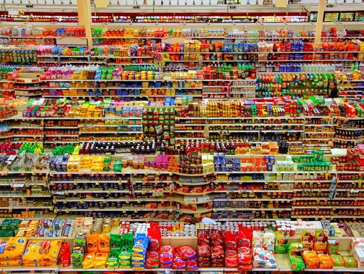 Spar Gran Canaria supermarket shelves